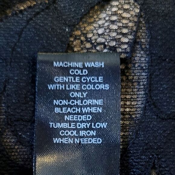 I.N.C. Woman Black Lace Tan Lining Flounce Sleeve Blouse Pullover Size 1X - Picture 7 of 8